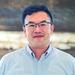 黃一民 臺灣港務股份有限公司業務處兼代投資事業處 資深處長